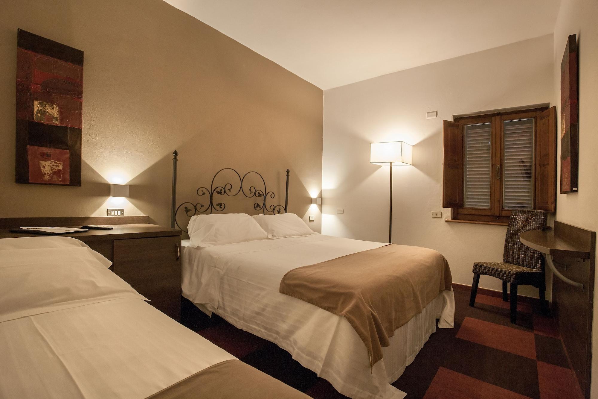 גרבה אין קיאנטי Albergo Del Chianti מראה חיצוני תמונה