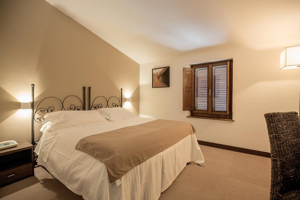 גרבה אין קיאנטי Albergo Del Chianti מראה חיצוני תמונה